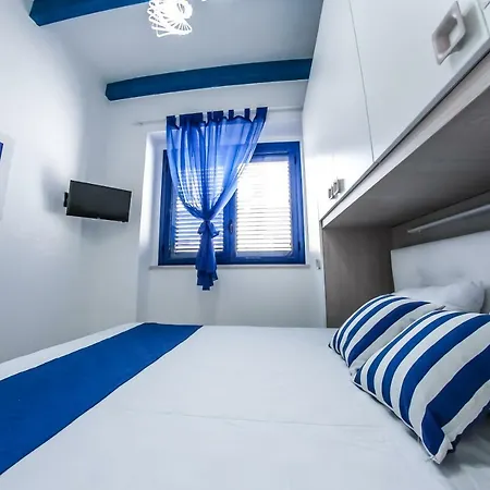 Corallo Blu Salento مارينا دي مانكافيسا